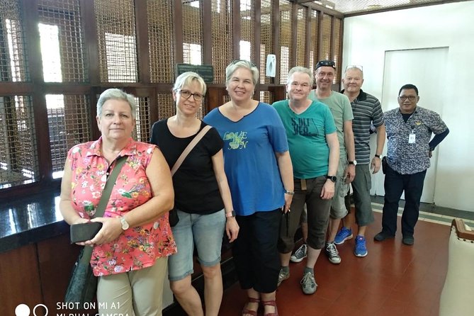 Surabaya Shore Excursion For Cruise Passengers - Indonesian lunch and the value of the food stops