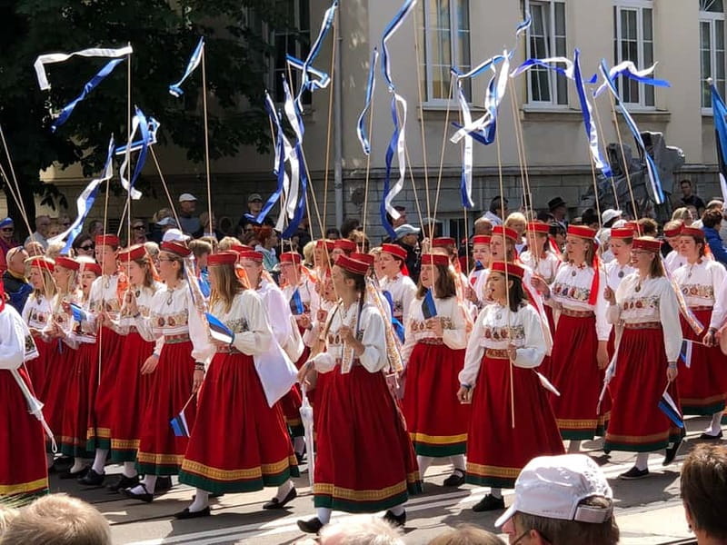 Tallinn: Highlights Shore Excursion with Return Transfer - Song, sea, and the story of Pirita