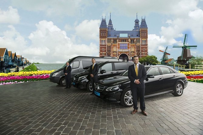 Taxi minibus Transfer Amsterdam Hotel to cruise port Amsterdam - Picking the right Mercedes vehicle