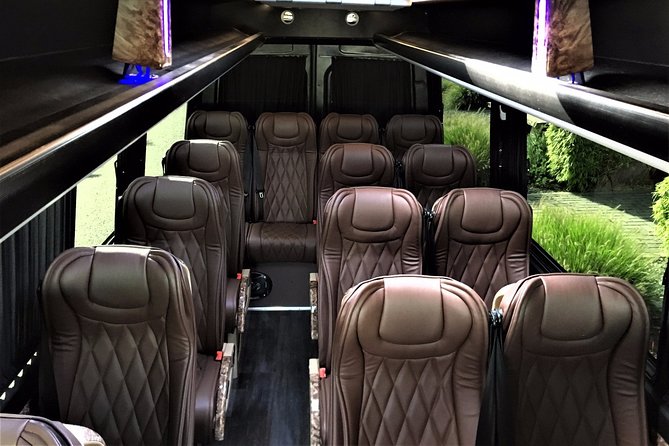 Taxi minibus Transfer Amsterdam Hotel to cruise port Amsterdam - Booking details worth checking before payment