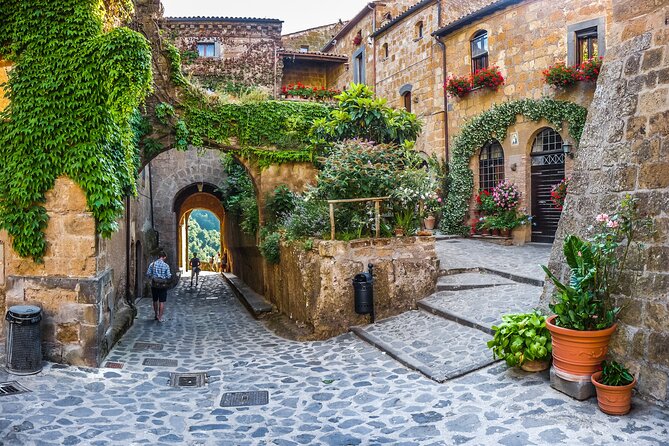 The Dying City "Civita Bagnoregio" w/wine tasting from Port - Montefiascone and the view over Lake Bolsena