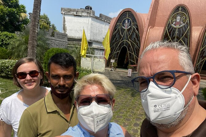 Tuk Tuk tour in Cochin with Port pick-up - Mattancherry Palace and the spice market