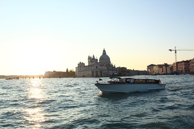 Venice Private Departure Transfer by Water Taxi: Central Venice to Cruise Port - The motorboat ride and canal views