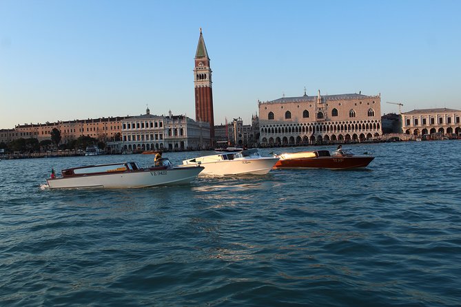 Venice Shared Arrival Transfer: Marittima Cruise Port to Central Venice - Finding the Desk Between Buildings 103 and 107