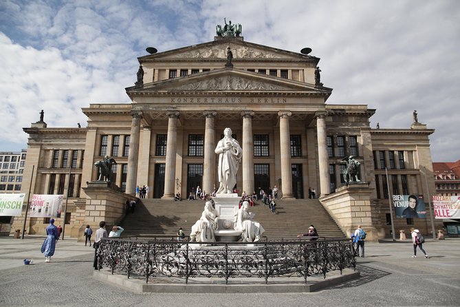 Warnemuende Shore Excursion: Private Berlin Tour - Lunch, breaks, and the private-tour advantage