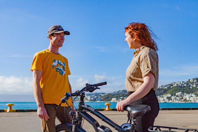 Wellington Guided eBike Tour-Cruise Shore Excursion - Coffee, harbor views, and a welcome break
